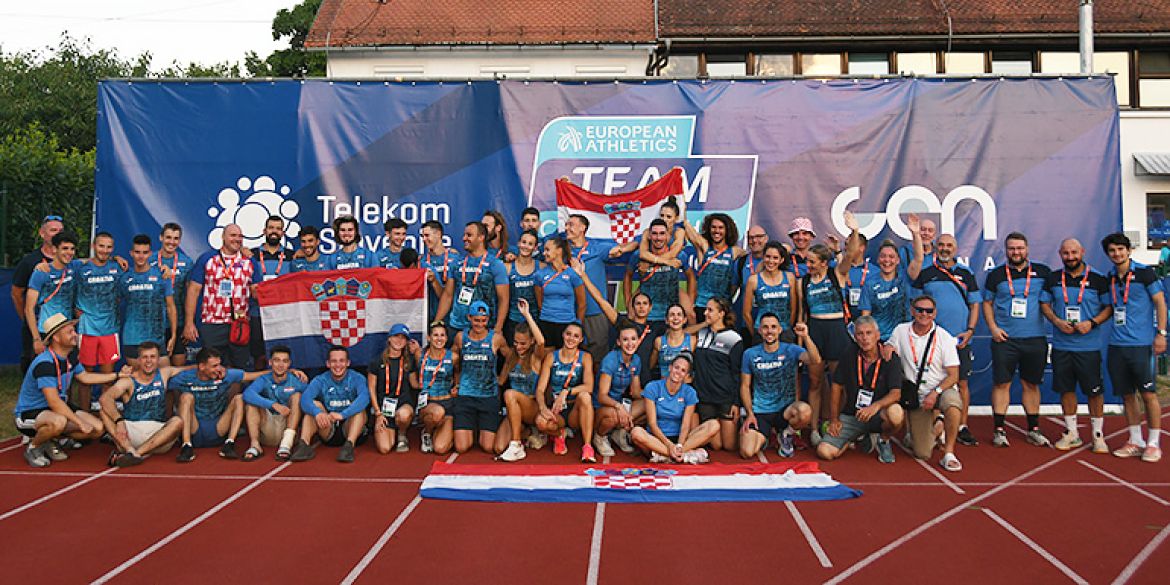 Zajednička reprezentativna na kraju natjecanja
